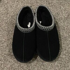 Women’s Black Ugg Tasman